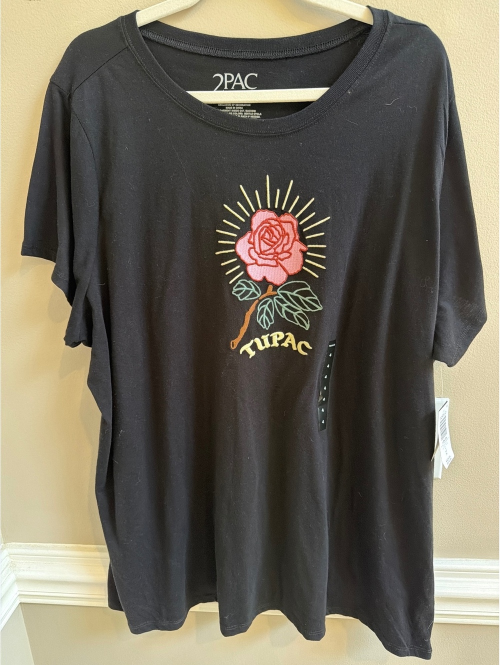 NWT Torrid 2PAC Tupac Shakur Embroidered Rose Graphic Tee Plus Size 4X 26